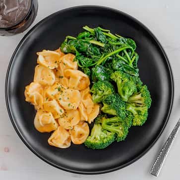 Roasted Garlic Tortellini, Steamed Spinach, Steamed Broccoli